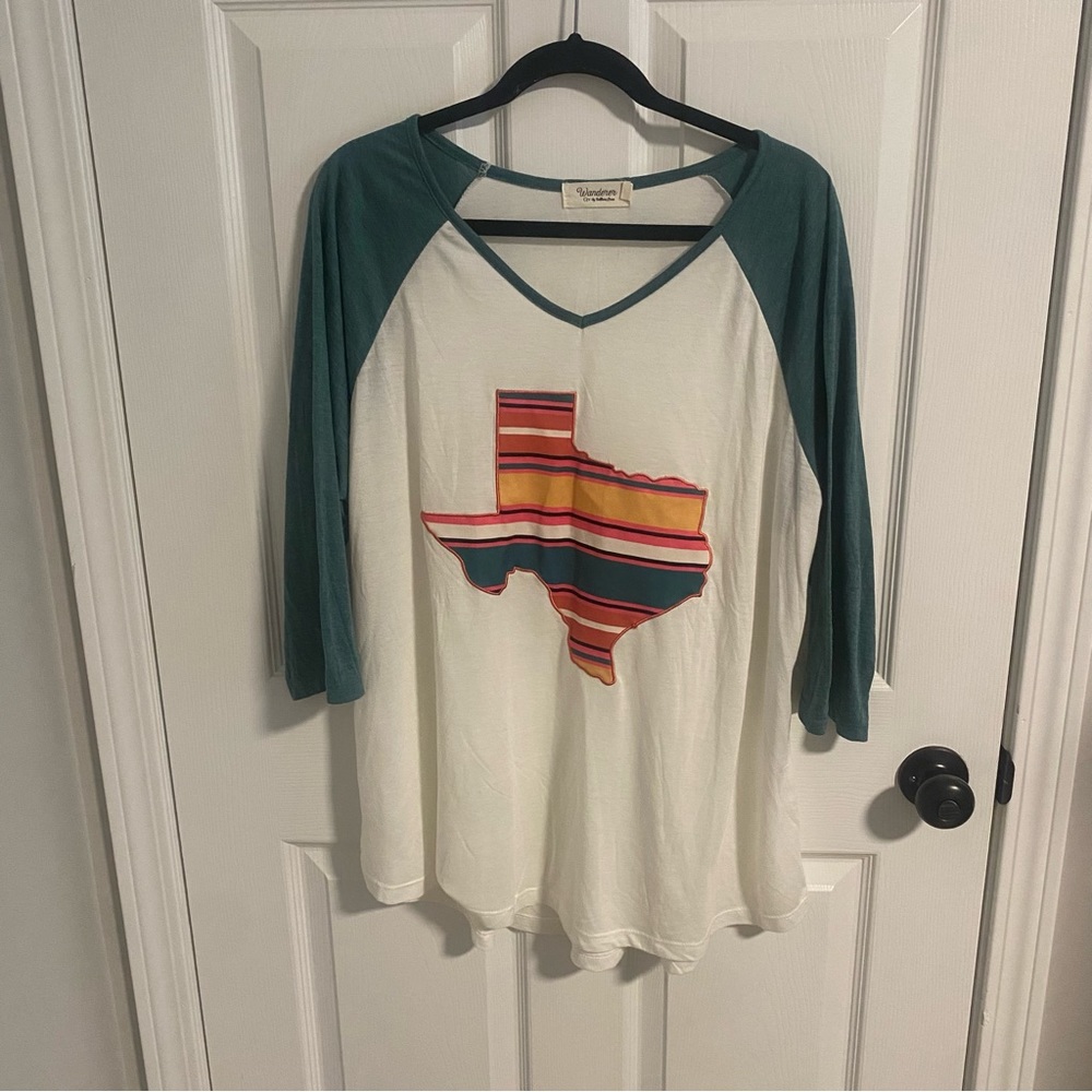 Wanderer by Southern Grace Texas baseball style tshirt. Size 2XL